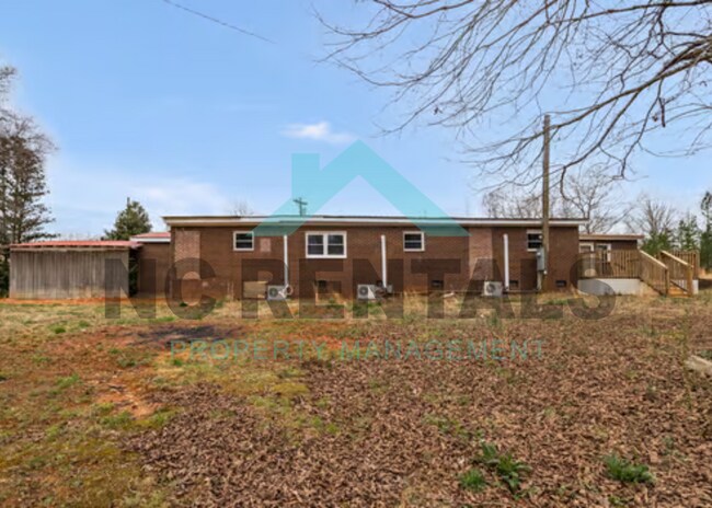 Building Photo - 4422 State Hwy 49