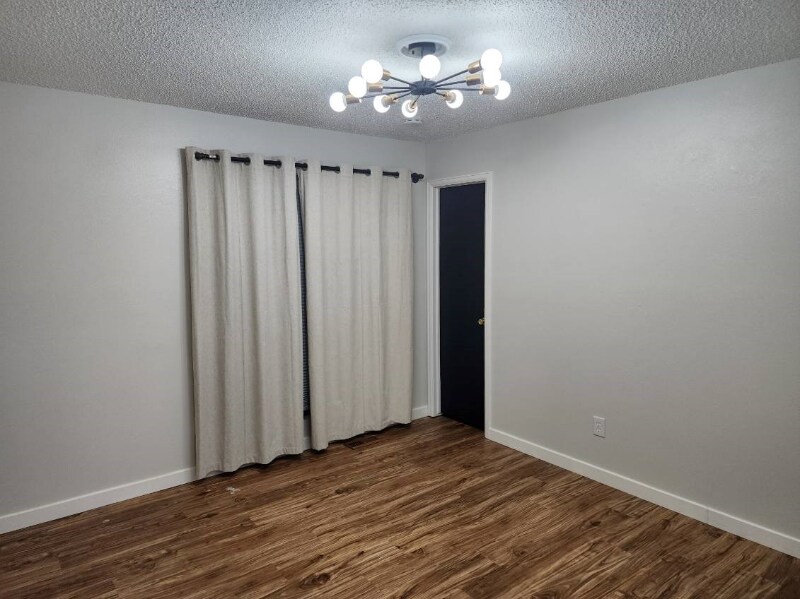 Building Photo - 2922 Dickens Dr