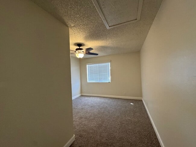 Building Photo - 4BR plus Bonus Room, 4 BA incls  Fully Furnished Casita, Garage, Colorado River!!