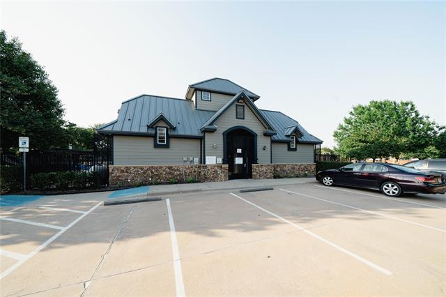 Building Photo - 9724 Water Tree Dr