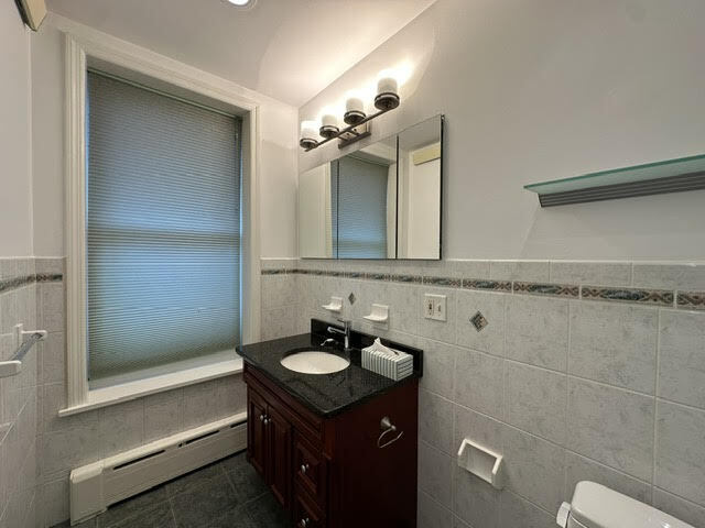 Building Photo - 930 Washington St