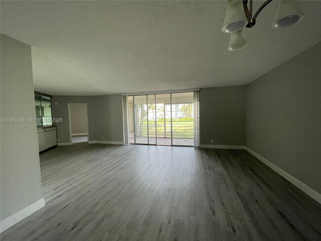 Building Photo - 805 Cypress Blvd