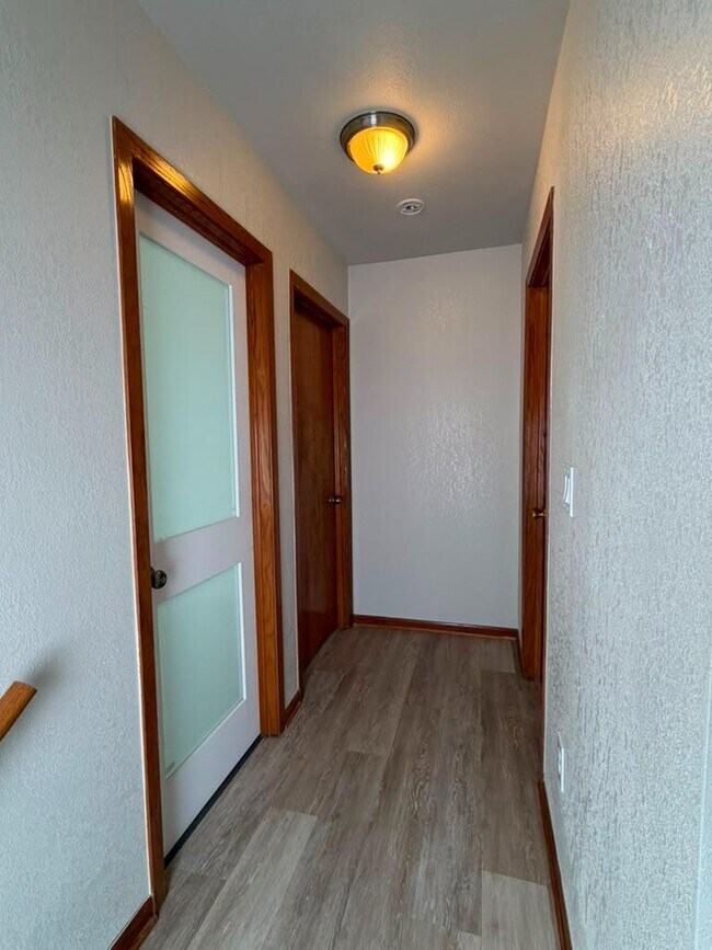 Building Photo - 4640 N 54th St