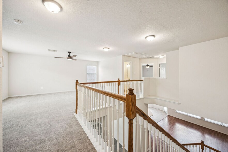 Building Photo - 18006 Cypress Valley Ln