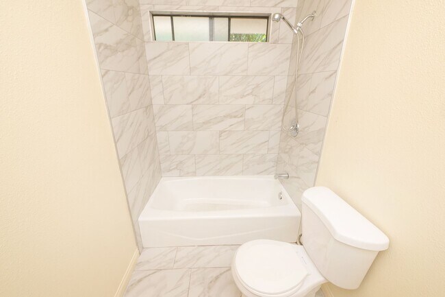 Building Photo - 1357-59 Marline Ave