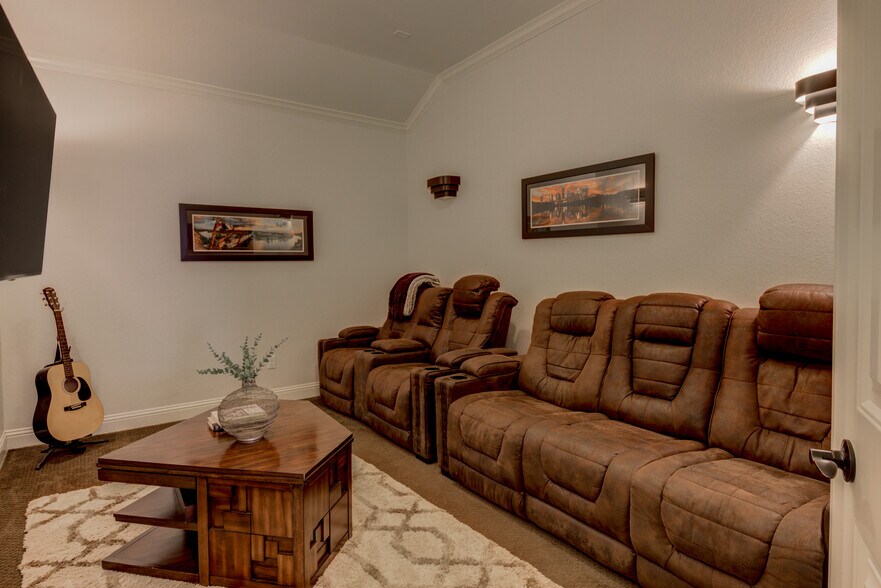 Building Photo - 308 Enchanted Hilltop Way
