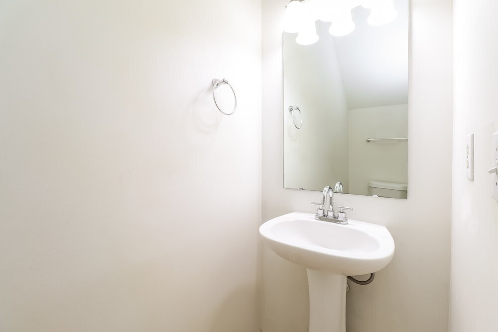 Building Photo - 8703 Bodkin Ct