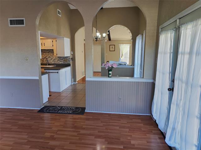 Building Photo - 2513 Crown Cir