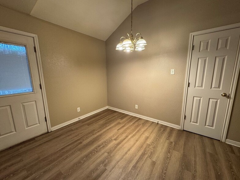 Building Photo - 4802 John David Dr