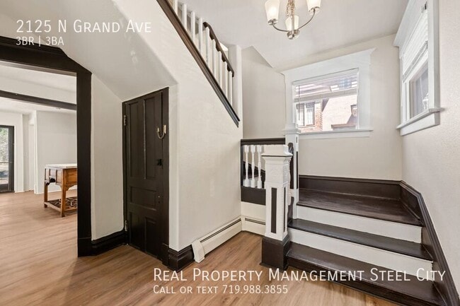 Building Photo - 2125 N Grand Ave