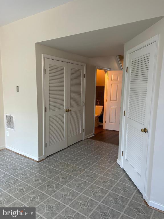 Building Photo - 21076 Bitterroot Terrace