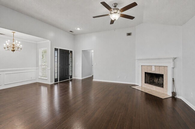 Building Photo - 152 Dovetail Crossing