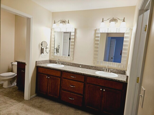 Building Photo - 3598 Bent Trail Dr