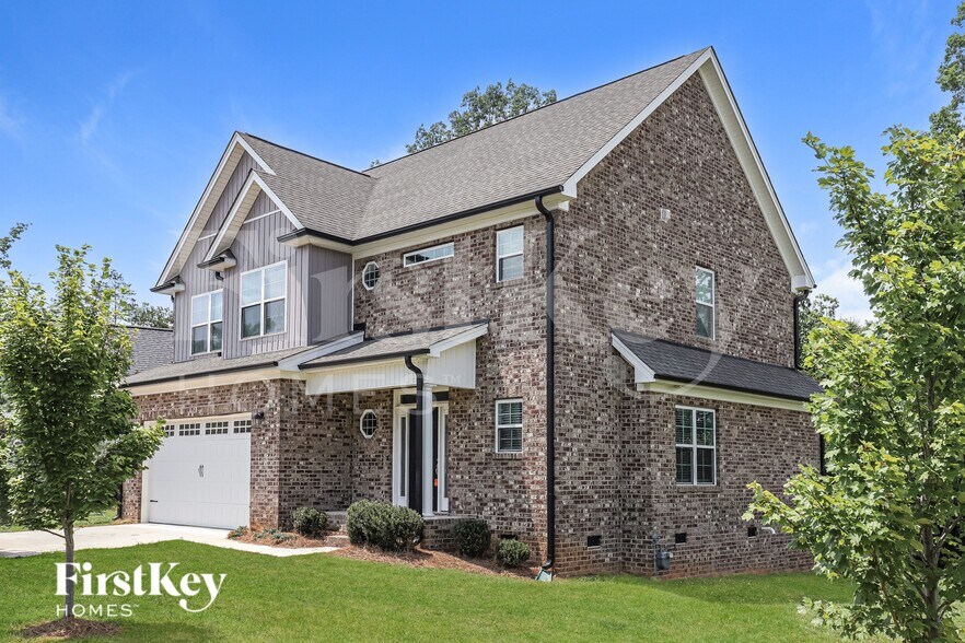 Building Photo - 350 Prescott Dr