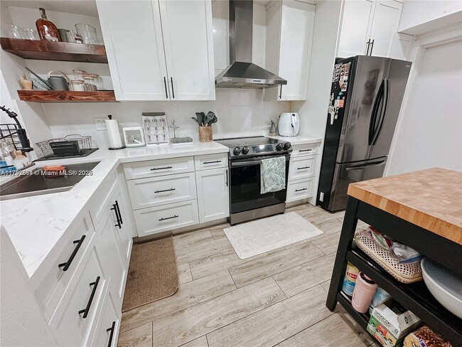 Primary Photo - 11807 SW 99th Ln