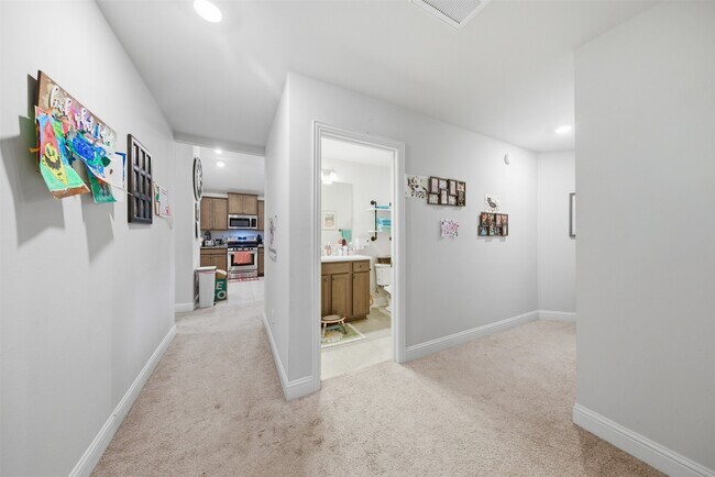 Building Photo - 490 Terra Vis Cir
