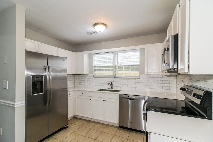 Building Photo - 1325 Carney Ct