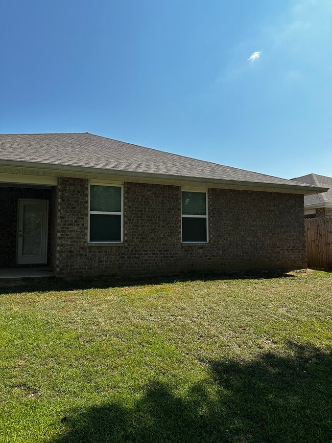 Building Photo - Beautiful 3/2 Family home in Beulah- Close to Navy Federal Credit Union Main Campus!