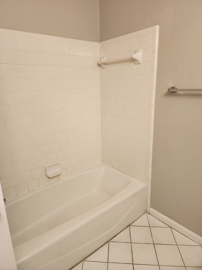 Building Photo - **Available in February " Charming 3 Bedroom 2 Bath Home in Georgetown!