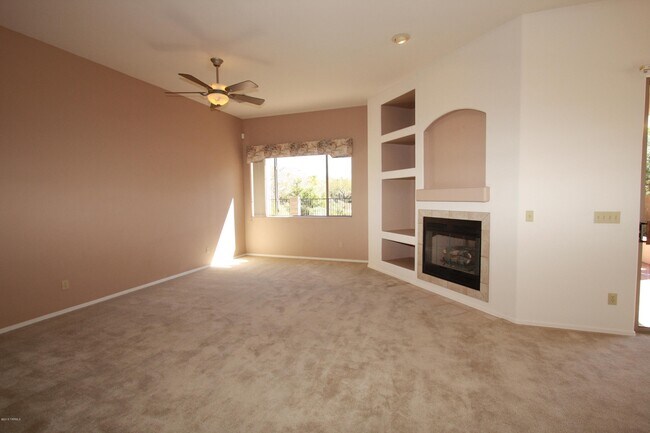 Building Photo - 5206 N Canyon Rise Pl