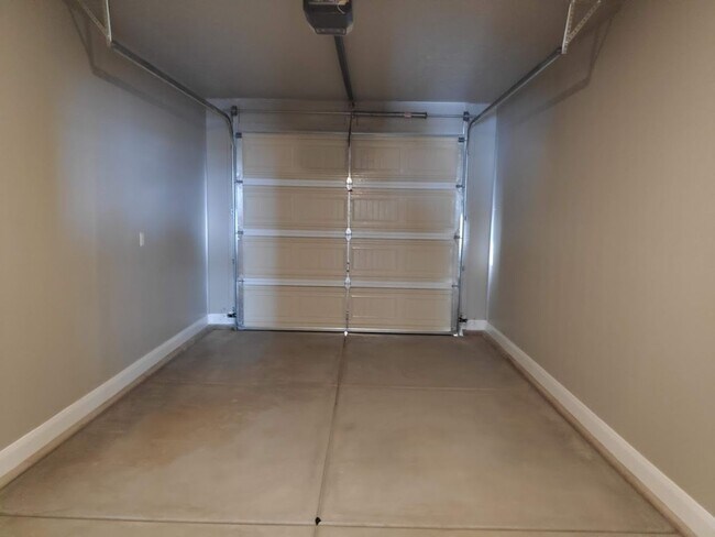 Building Photo - 404 W 1325 N
