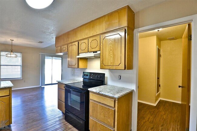 Building Photo - 5210 Meadowick Ln