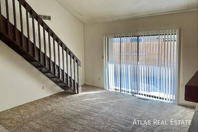 Building Photo - 320 N 25th Ave