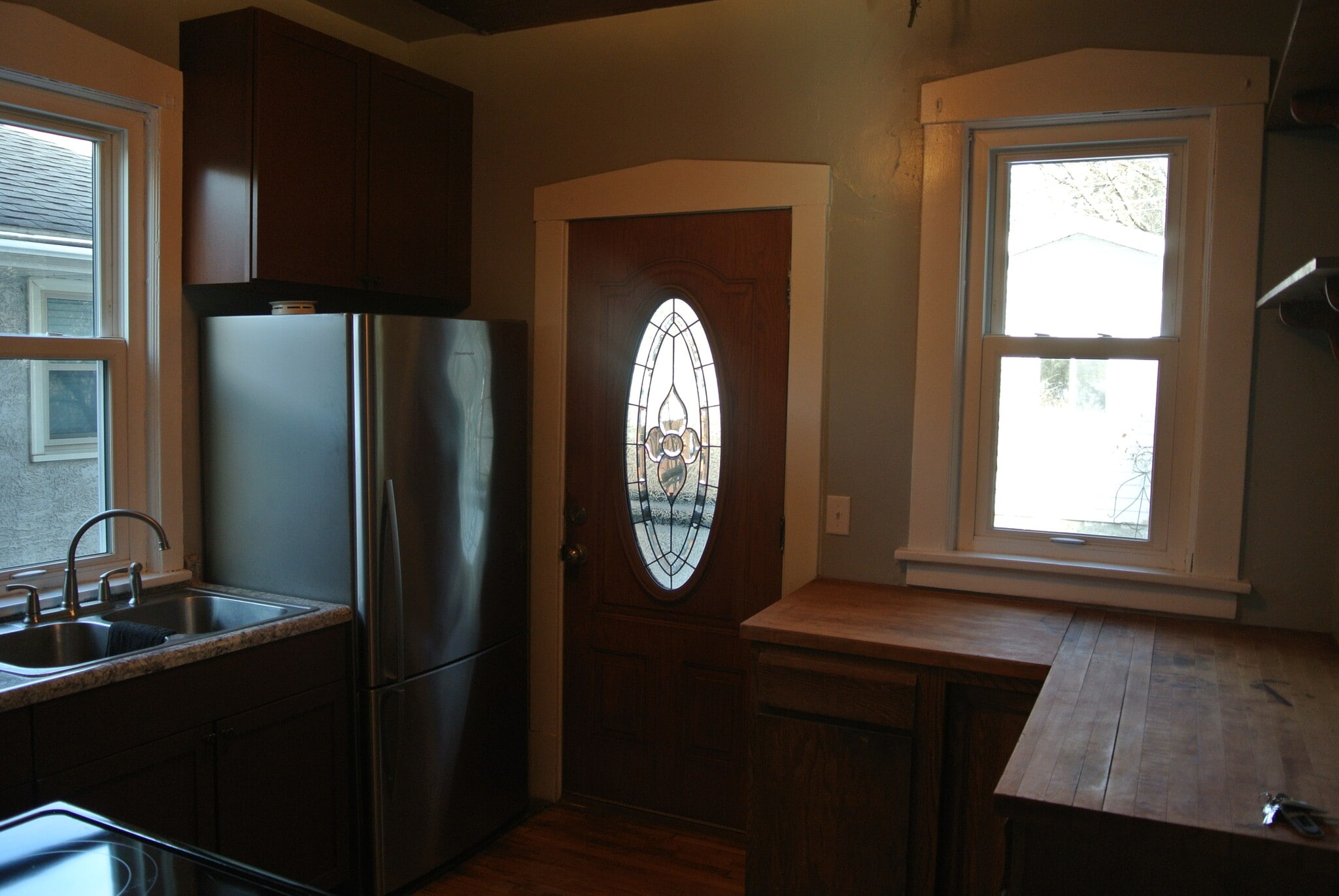 Kitchen / Back door to deck - 180 fairview ave s