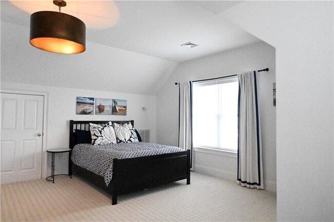 Building Photo - 4 Wimbledon Cir