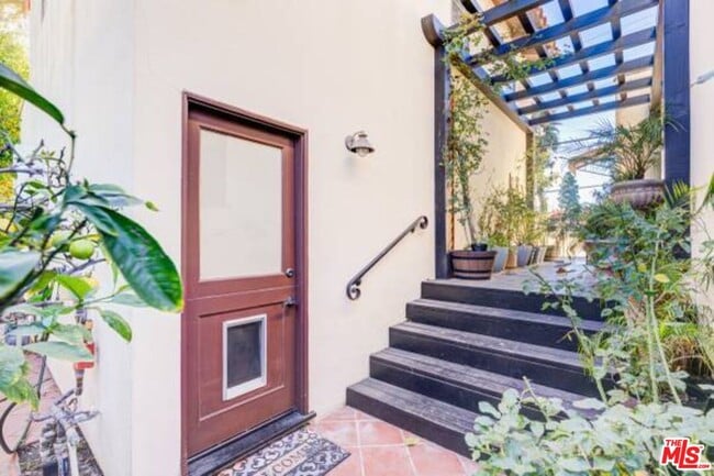 Building Photo - 4170 Ince Blvd