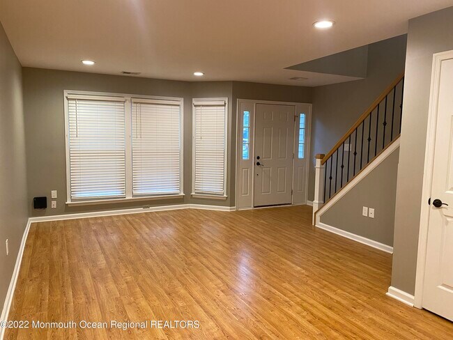 Building Photo - 11 Duncan Way