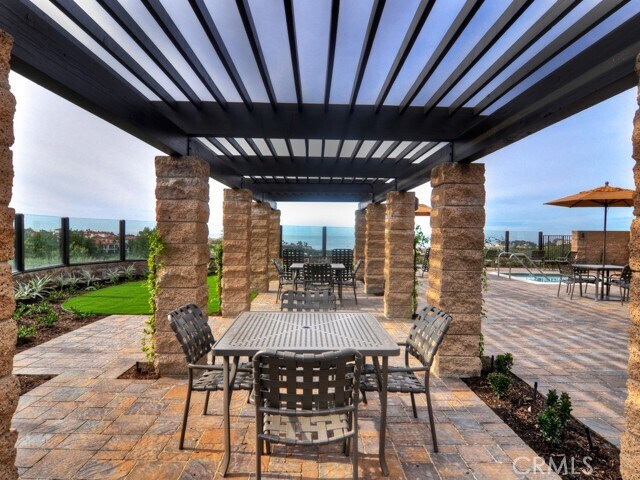 Building Photo - 48 Corniche Dr