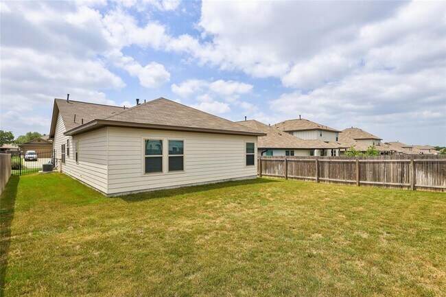 Building Photo - 413 Callahan Ln