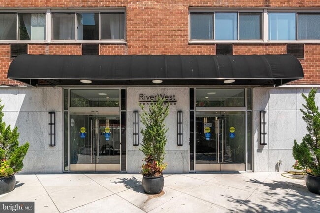 Building Photo - 2101 Chestnut St