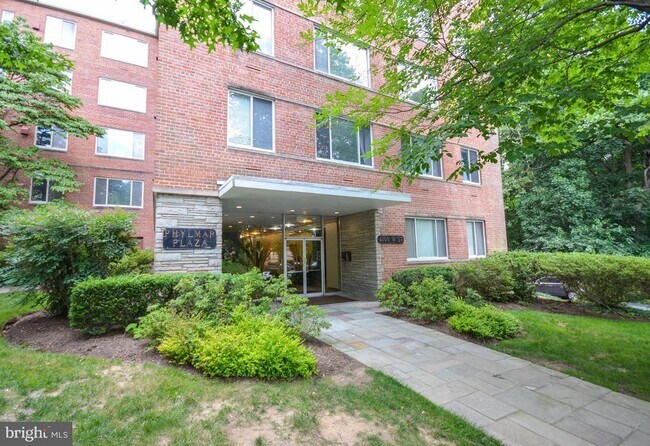 Primary Photo - 4100 W St NW