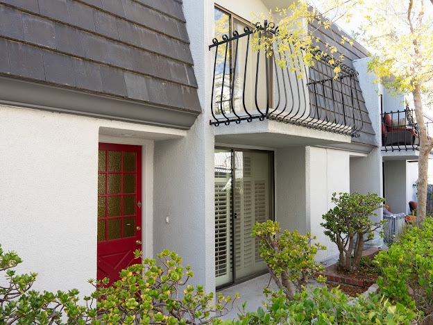 Building Photo - 8115 Redlands St