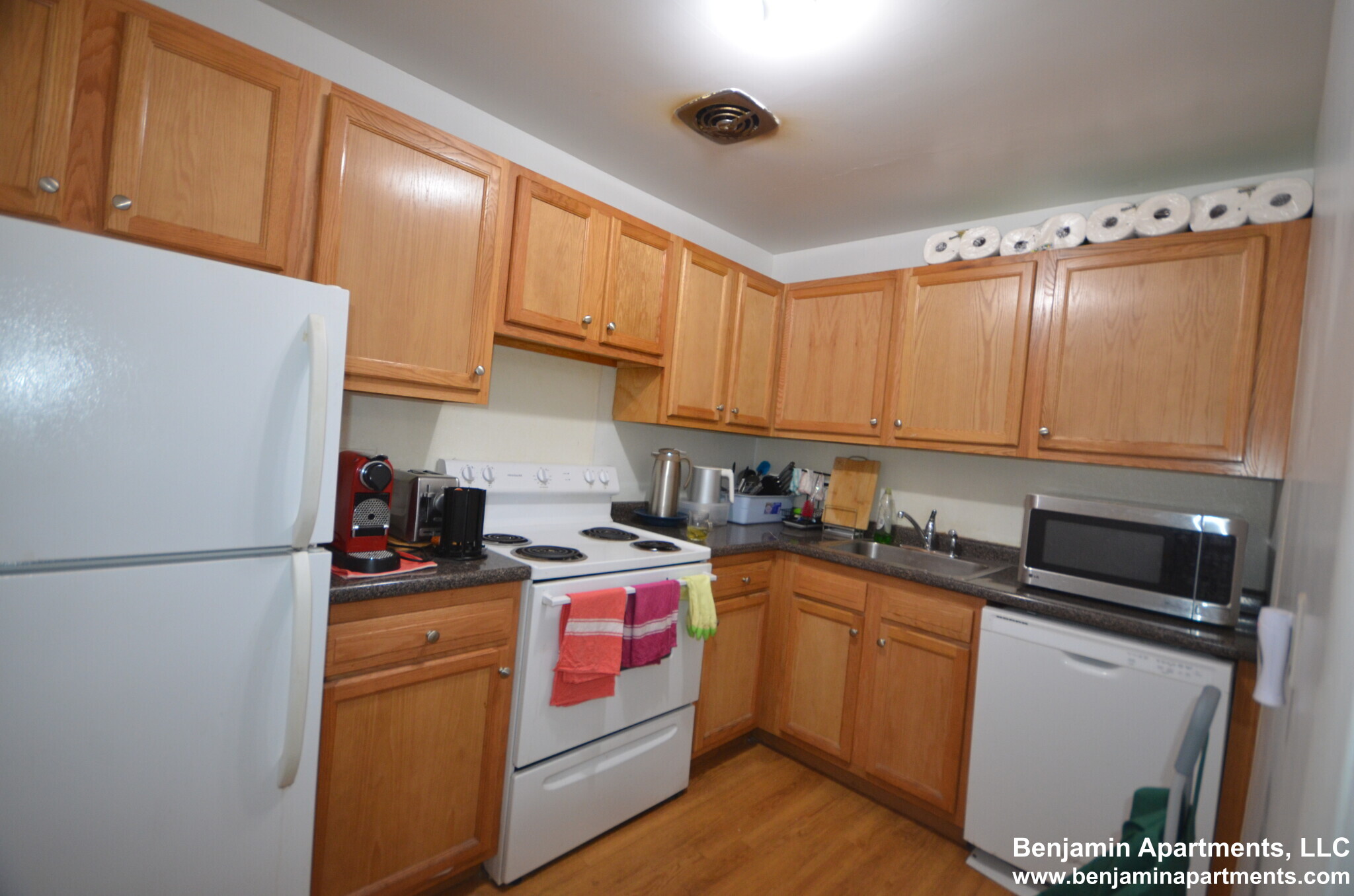 Building Photo - 316 Tappan St