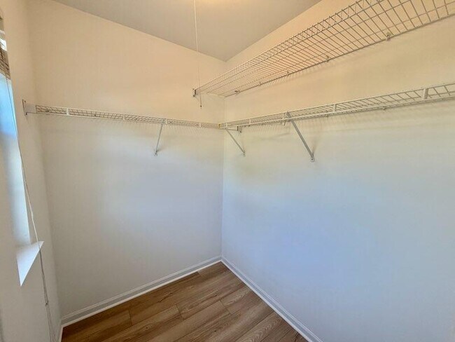 Building Photo - 1701 Courtwright Dr