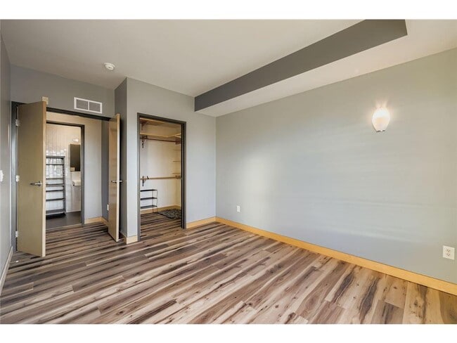 Building Photo - 10 E 26th St