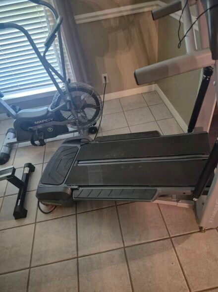 Building Photo - 11524 Padgett Switch Rd