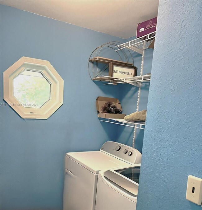 Building Photo - 31107 Ave I