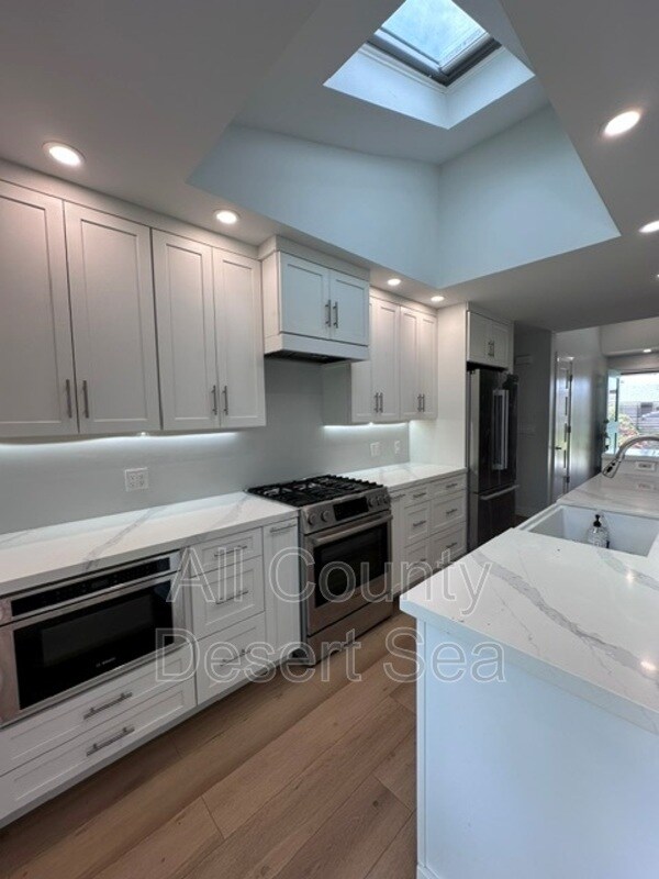 Building Photo - 6922 Paula Cir