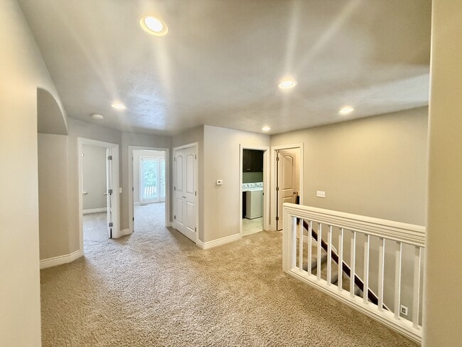 Building Photo - 2034 E 4500 S