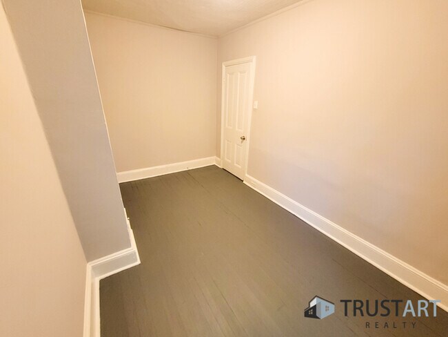 Building Photo - 4839 Merion Ave