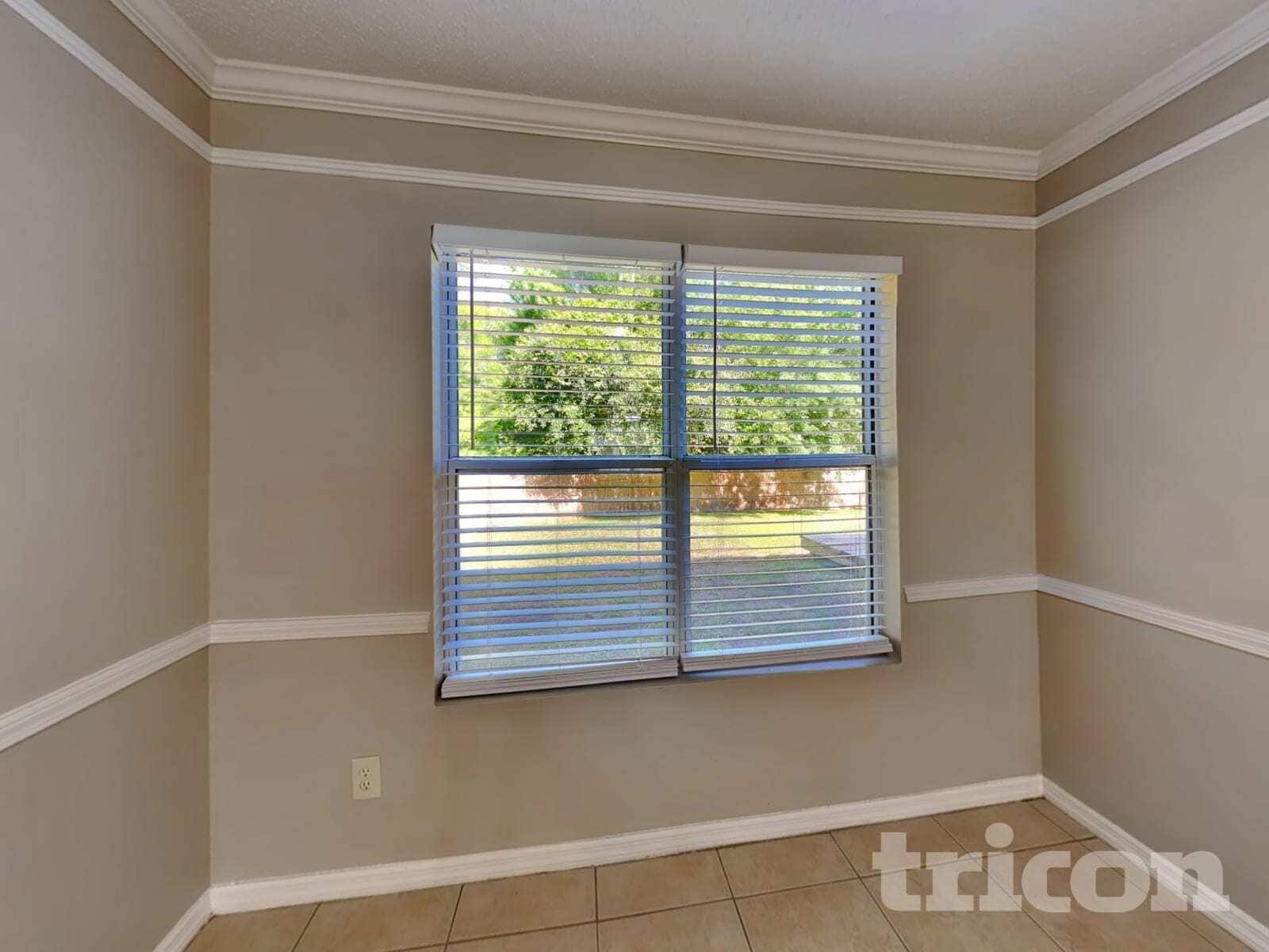 Building Photo - 12739 Serenade Cir N