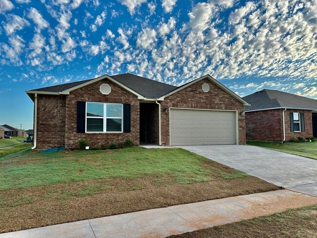 Primary Photo - 4 bedroom 2 bath 2 car garage - Bixby Schools