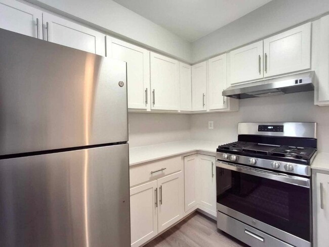 Building Photo - 123 Northampton Dr