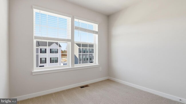 Building Photo - 466 Still Feather Ave