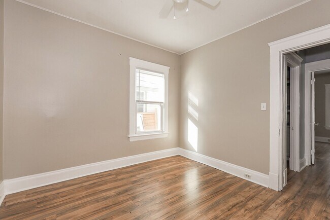 Building Photo - 1466 Hopkins Ave