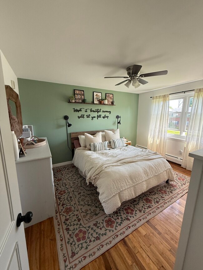 Building Photo - 70 Carroll Ave